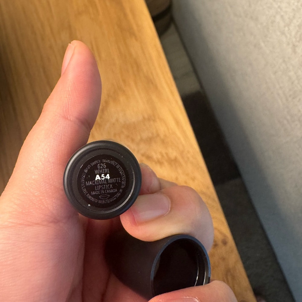 MAC Matte Lipstick bundle - Picture 16 of 16